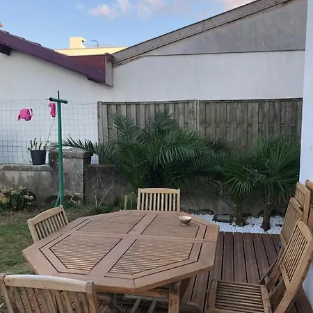 Chalet Robinson *